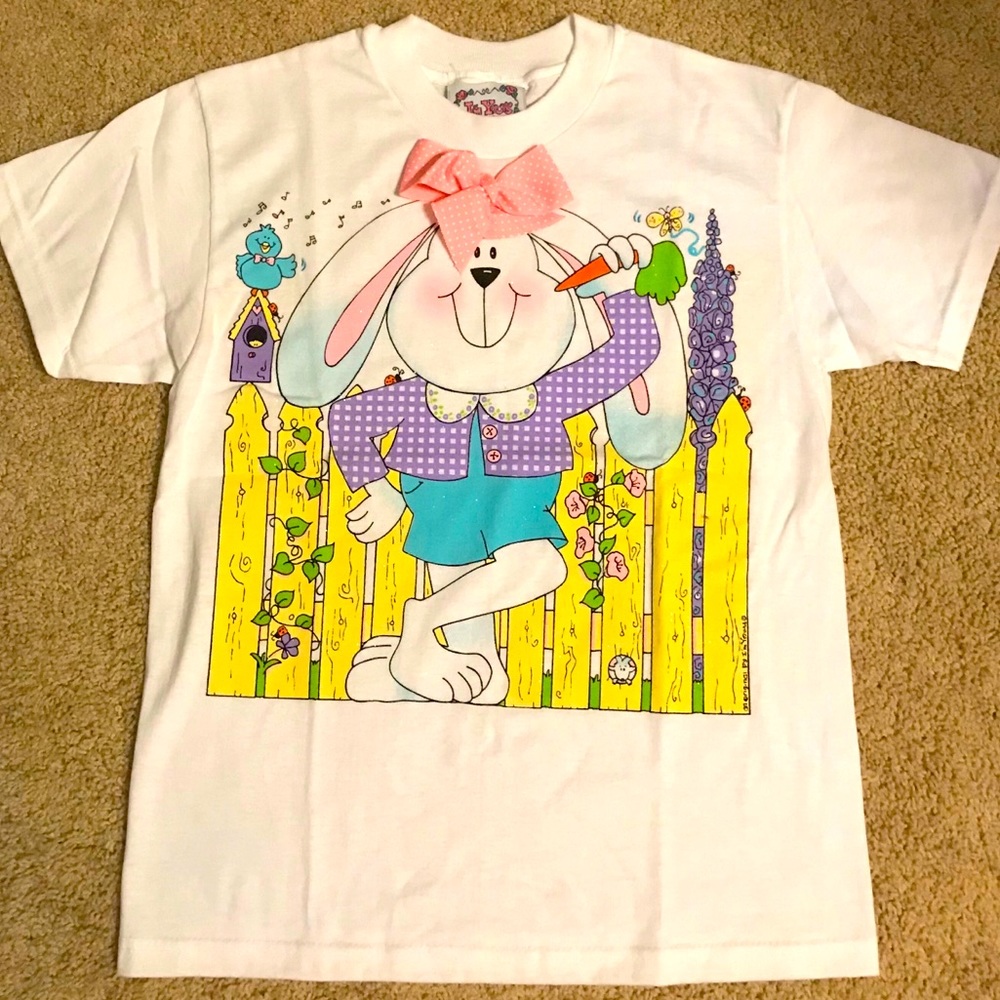 I’m Yours Kids Bunny On Fence T-shirt